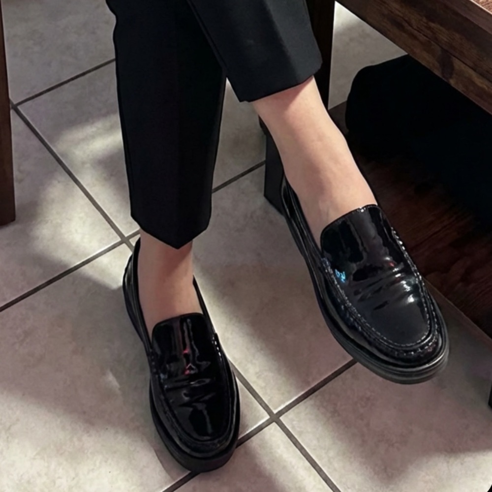 Tod's Black Patent Leather Penny Loafers 38 1/2